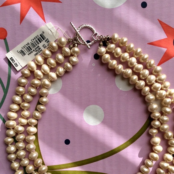 *NWT* Cézanne Triple Row Pearl Heart Necklace ❤️ - Picture 4 of 6
